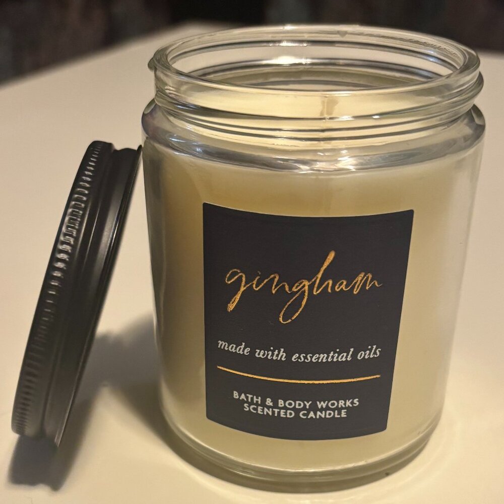 Bath and Body Works Single Wick Candle: Gingham